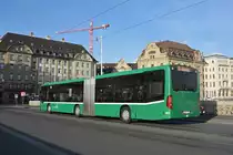Mercedes Citaro 7017, auf der Linie 38, überquert die Mittlere Rheinbrücke. Die Aufnahme stammt vom 26.02.2019.