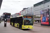 Mercedes-Benz Citaro II der Firma Ledermair (SZ-663ZX) wartet vor dem Innsbrucker Hauptbahnhof auf die Abfahrt als Linie 502 Richtung Eichat Föhrenwald, 02.03.2019.
