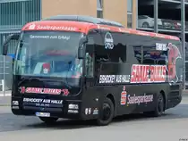 MAN Lion's Coach der Saalesparkasse aus Deutschland im Stadthafen Sassnitz am 02.09.2017