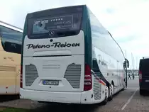 Mercedes Travego von Peters-Reisen aus Deutschland im Stadthafen Sassnitz am 02.09.2017