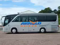 Setra 411 HD von Arnold Reisen aus Deutschland im Stadthafen Sassnitz am 02.09.2017