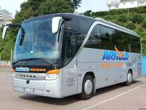 Setra 411 HD von Arnold Reisen aus Deutschland im Stadthafen Sassnitz am 02.09.2017