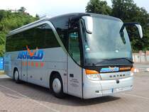 Setra 411 HD von Arnold Reisen aus Deutschland im Stadthafen Sassnitz am 02.09.2017