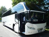 Neoplan Cityliner von Wolski Travel aus Polen in Stralsund am 22.07.2015