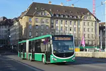 Mercedes Citaro 7004, auf der Linie 38, überquert die Mittlere Rheinbrücke. Die Aufnahme stammt vom 26.02.2019.