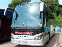 Setra 511 HD von Pfannmüller aus Deutschland im Stadthafen Sassnitz am 17.08.2015