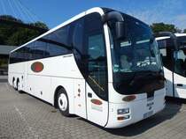 MAN Lion's Coach von Transport Turystyczny Andrzej Siwiak aus Polen im Stadthafen Sassnitz am 31.08.2015