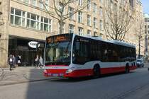 HHA 6951 (HH-YB 6951) Linie 37, am 29.3.2019 in der Mönckebergstr. / MB Citaro  C2  LE Schnellbus (EZ 2019) /