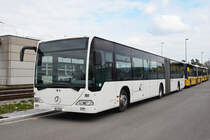 Für Tramersatz Dienste mieten die Basler Verkehrsbetriebe mehrere ältere Citaros. Der Mercedes Citaro 791 (ex Regionalbus Lenzburg) steht hinter dem Infrastruktur Gebäude am Strassenrand. Die Aufnahme stammt vom 05.04.2019.