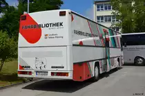 TF-2121 steht am 17.06.2017 auf dem Betriebshof der VTF in Luckenwalde. Aufgenommen wurde ein MAN ÜL.