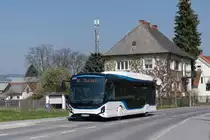 Für gut eine Woche wird ein Heuliez Bus GX LINIUM e in Graz getestet. Unterwegs war der Franzose heute als Zusatzkurs auf der Linie 34. 
Holding Graz Heuliez Bus GX LINIUM e als Linie 34 bei der Haltestelle Hutteggerstraße, .16.04.2019.