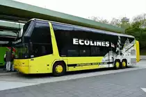 Neoplan Skyliner N1122/3 von Ecolines, hier in der deutschen Variante, zu Besuch am ZOB -Berlin im April 2019.