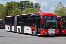 VE 2318, Irizar ie Gelenbus, 18m, seit März 2019 im Einsatz auf der Strecke Luxemburg Badeanstalt zum Bahnhof Mersch, von Voyages Ecker, aufgenommen auf einem Busparkplatz in der Stadt Luxemburg. 29.05.2019 