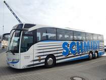 Mercedes Tourismo von Schmidt aus Deutschland im Stadthafen Sassnitz am 02.04.2016