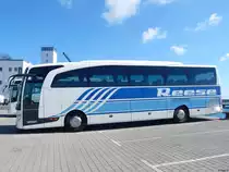 Mercedes Travego von Reese Reisen aus Deutschland im Stadthafen Sassnitz am 21.04.2016