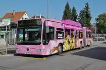 Mercedes Citaro 720 mit der Stücki Werbung, auf der Linie 34, wartet an der Endstation in Bottmingen. Die Aufnahme stammt vom 26.09.2011.