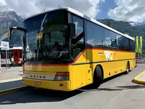 Setra 313 UL vom PU Flück Reisen, Brienz am 13.6.19 beim Bhf Brienz.