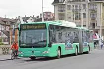 Mercedes Citaro 712, auf der Linie 38, überquert die Mittlere Rheinbrücke. Die Aufnahme stammt vom 11.06.2019.