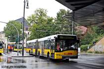BVG 4265 - 2016-07-27 - ohne Werbung - Berlin S+U Pankow (Garbatyplatz) - 255 Weißensee/Schwarzelfenweg