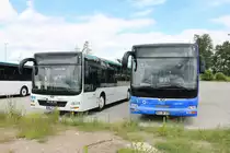 Zwei Racktours MAN Lions am 15.06.19 in Erlensee auf dem ehemaligen Fliegerhorst der US Army. Dort stehen viele Busse von RackTours und BRHVias Bus. Ich durfte durch Nachfrage eines Mitarbeiters Fotos machen