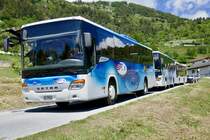 Die zwei Setra 415 UL und der MB C2 K der LLB am 16.6.19 in Erschmatt parkiert.