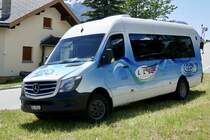 MB Sprinter 'VS 38028' der LLB am 16.6.19 wärend dem Festumzug in Erschmatt parkiert.