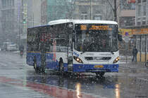 Am 06.02.2018 ist 95-BHT-7 auf der Linie 350 in Aachen unterwegs. Aufgenommen wurde ein Volvo 8900.
