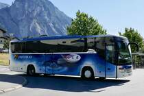 Der LLB Reisecar Setra 415 GT-HD 'VS 38006' der am 16.6.19 in Leuk ankommt.