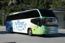 Neoplan Starliner 'VS 332 566' von Ruffiner Reisen der am 16.6.19 Richtung Erschmatt abfährt um einen TPV abzuholen.