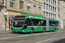 VDL Citesa SLF 181 mit der Betriebsnummer 7100, auf der Linie 30, fährt zur Haltestelle Steinenschanze. Die Aufnahme stammt vom 15.06.2019.