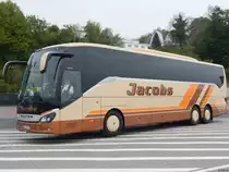 Setra 516 HD von Jacobs aus Deutschland im Stadthafen Sassnitz am 19.05.2016