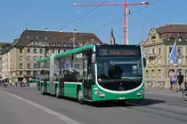 Mercedes Citaro 7019, auf der Linie 38, überquert die Mittlere Rheinbrücke. Die Aufnahme stammt vom 04.07.2019.