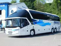 Neoplan Starliner von Gehle aus Deutschland im Stadthafen Sassnitz am 24.05.2016