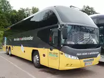 Neoplan Cityliner von Stern Reisen Wintereder aus Österreich im Stadthafen Sassnitz am 26.05.2016