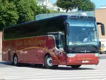 Van Hool TX15 von De Stille Kempen Reizen aus Belgien im Stadthafen Sassnitz am 27.05.2016
