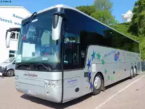 Van Hool T916 von Van Rahden aus Deutschland im Stadthafen Sassnitz am 30.05.2016