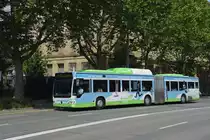 Mercedes Citaro 728 mit der Erdgas Werbung, auf der Linie 36, fährt zur Haltestelle am badischen Bahnhof. Die Aufnahme stammt vom 03.07.2019.