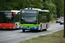 Am 05.08.2018 fuhr PM-RB 521 auf der Linie 620 zum Bahnhof Wannsee. Aufgenommen wurde ein Mercedes Benz Citaro der ersten Generation / Berlin, Wannseebrücke.