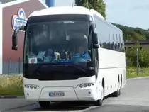 Neoplan Tourliner von Hagemeier Reisen aus Deutschland im Stadthafen Sassnitz am 07.08.2016