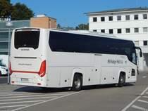 Scania Touring von PKS Radzyń Podlaski aus Polen im Stadthafen Sassnitz am 16.09.2017