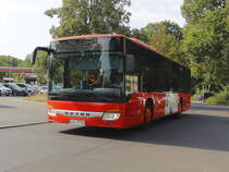 Setra S 300er-Serie NF als Linie 273 nahe dem S-Bahnhof Berlin Grünau am 26. August 2019. 