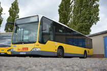 B-V 1619 stehen auf dem Betriebshof Indira-Gandhi-Straße. Aufgenommen am 22.09.2018 / Mercedes Benz Citaro Facelift.