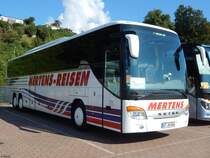 Setra 417 GT-HD von Mertens-Reisen aus Deutschland im Stadthafen Sassnitz am 17.09.2017
