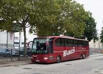 Ein Reisebus vom Typ Mercedes-Benz Travego aus dem Kosovo stand am 26.08.2019 in Bahnhofsnähe in Klagenfurt.