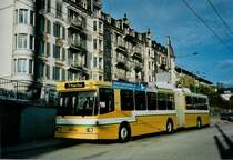 TN Neuch�tel Nr. 113 NAW/Hess Gelenktrolleybus am 10. November 2008 Neuch�tel, Bahnhof