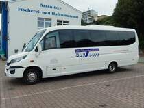 Iveco Sunrise von BoyTours aus Deutschland im Stadthafen Sassnitz am 23.09.2017