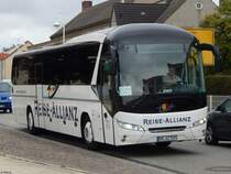 Neoplan Jetliner von Reise-Allianz/Nau aus Deutschland in Sassnitz am 23.09.2017