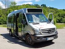 Hier ist der KA W 9199 von Wöhrle Reisen auf der Buslinie 137 nach Bahnbrücken Ort im Einsatz. Fotografiert am 31 Mai 2019 in Bahnbrücken. 