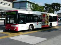 travys - MAN VD 1160 bei der Haltestelle vor dem Bahnhof in Yverdon les Bains am 24.09.2008