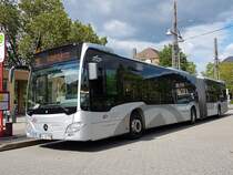 Hier ist der KA VK 790 von der VBK auf der Dauer-SEV Linie 10 zum Marktplatz im Einsatz. Fotografiert am 31 Mai 2019 am Hauptbahnhof in Karlsruhe.